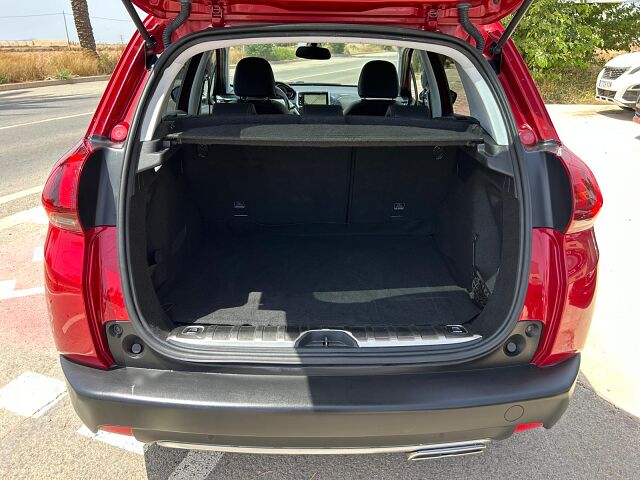PEUGEOT 2008 GT LINE 1.2 E-THP AUTO SPANISH LHD IN SPAIN 31000 MILES SUPERB 2019